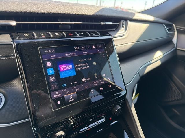 2025 Jeep Grand Cherokee GRAND CHEROKEE ALTITUDE 4X2