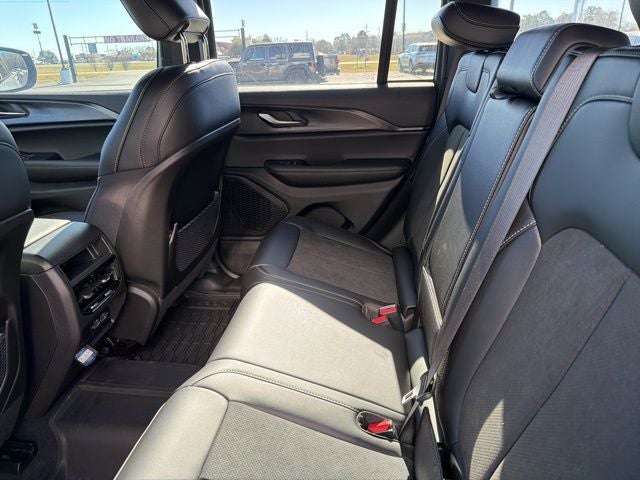 2025 Jeep Grand Cherokee GRAND CHEROKEE ALTITUDE 4X2