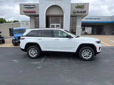 2026 Jeep Grand Cherokee GRAND CHEROKEE LAREDO 4X2