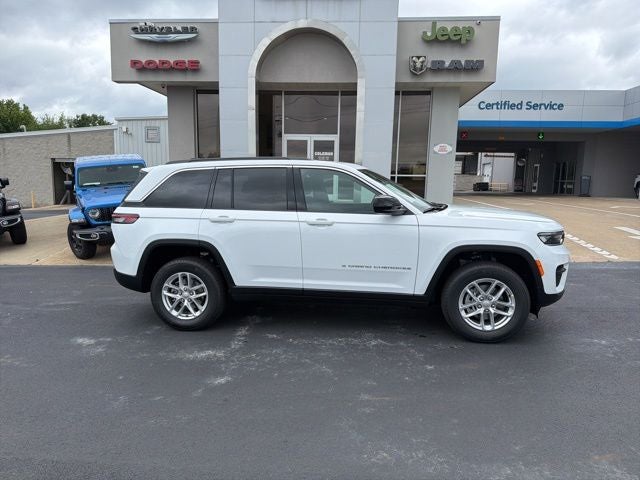 2026 Jeep Grand Cherokee GRAND CHEROKEE LAREDO 4X2
