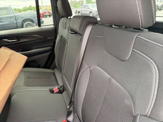 2026 Jeep Grand Cherokee GRAND CHEROKEE LAREDO 4X2