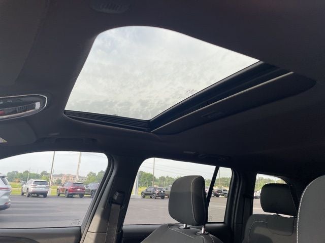 2025 Jeep Grand Cherokee GRAND CHEROKEE LAREDO X 4X2