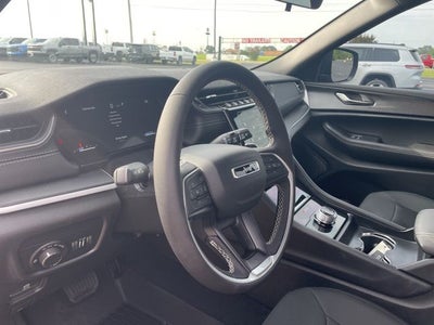 2025 Jeep Grand Cherokee GRAND CHEROKEE LAREDO X 4X2