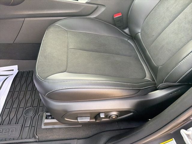 2025 Jeep Grand Cherokee GRAND CHEROKEE ALTITUDE 4X2