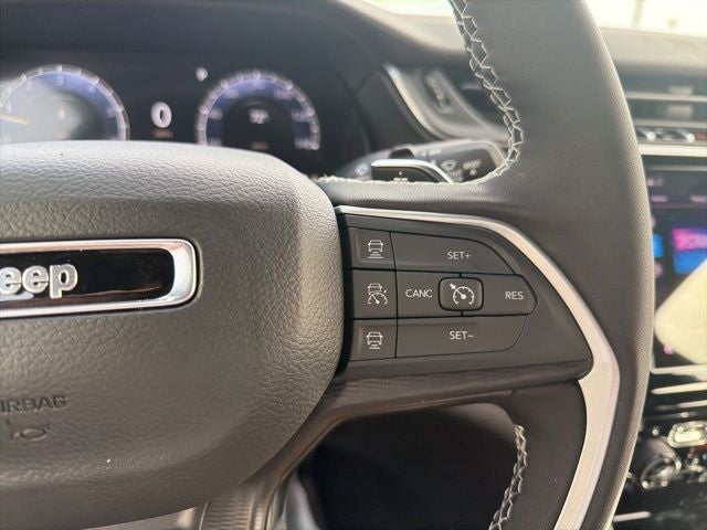 2025 Jeep Grand Cherokee GRAND CHEROKEE ALTITUDE 4X2