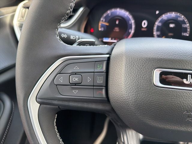 2025 Jeep Grand Cherokee GRAND CHEROKEE ALTITUDE 4X2