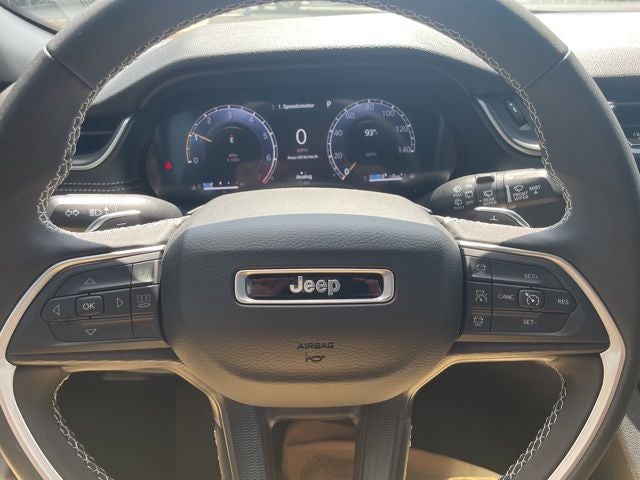 2025 Jeep Grand Cherokee GRAND CHEROKEE LAREDO X 4X2