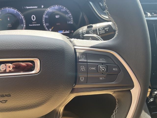 2025 Jeep Grand Cherokee GRAND CHEROKEE LAREDO X 4X2