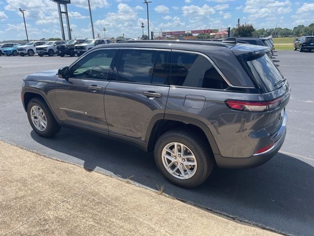 2025 Jeep Grand Cherokee GRAND CHEROKEE LAREDO X 4X2