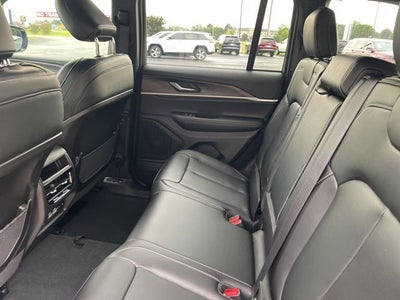 2025 Jeep Grand Cherokee GRAND CHEROKEE LIMITED 4X2