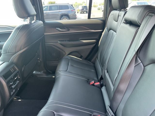 2025 Jeep Grand Cherokee GRAND CHEROKEE LIMITED 4X2