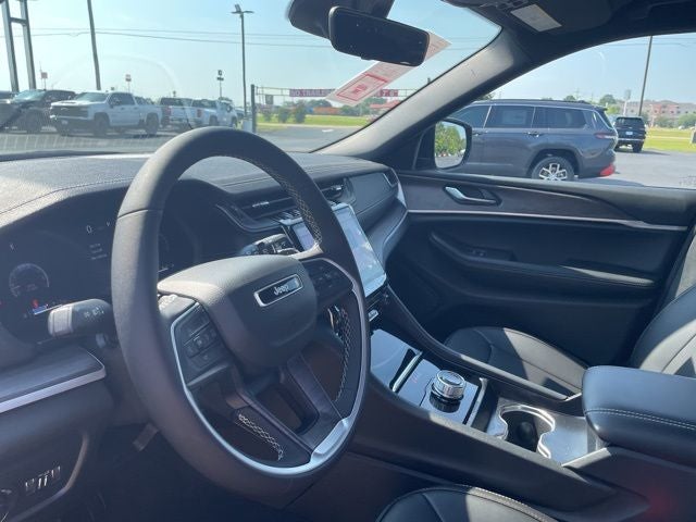 2025 Jeep Grand Cherokee GRAND CHEROKEE LIMITED 4X2