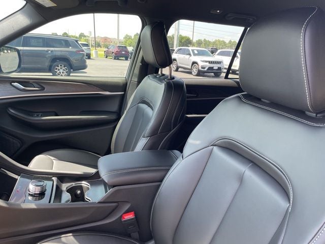 2025 Jeep Grand Cherokee GRAND CHEROKEE LIMITED 4X2