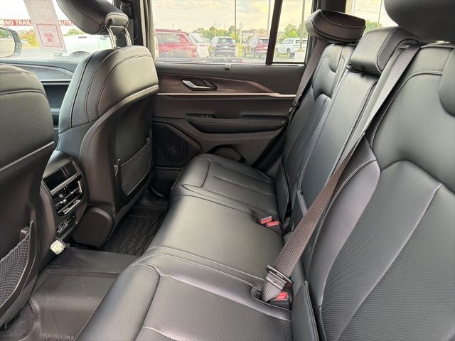 2025 Jeep Grand Cherokee GRAND CHEROKEE LIMITED 4X2