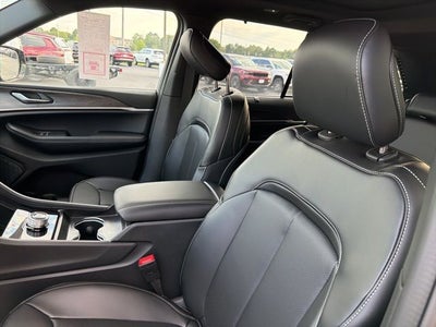 2025 Jeep Grand Cherokee GRAND CHEROKEE LIMITED 4X2