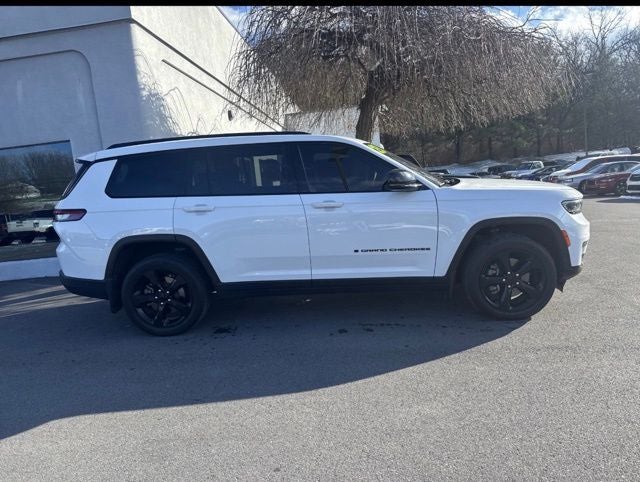 2023 Jeep Grand Cherokee L Altitude 4x2