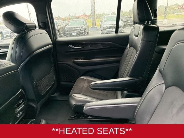 2023 Jeep Grand Cherokee L Altitude 4x2