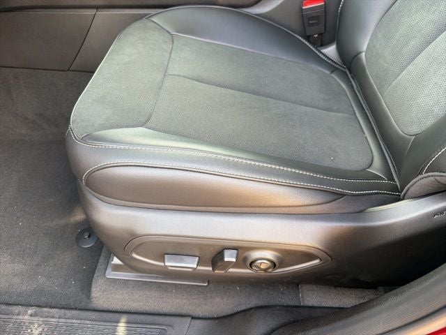 2026 Jeep Grand Cherokee GRAND CHEROKEE L LAREDO ALTITUDE 4X2