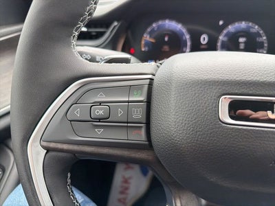 2026 Jeep Grand Cherokee GRAND CHEROKEE L LAREDO ALTITUDE 4X2