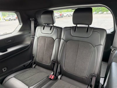 2026 Jeep Grand Cherokee GRAND CHEROKEE L LAREDO ALTITUDE 4X2