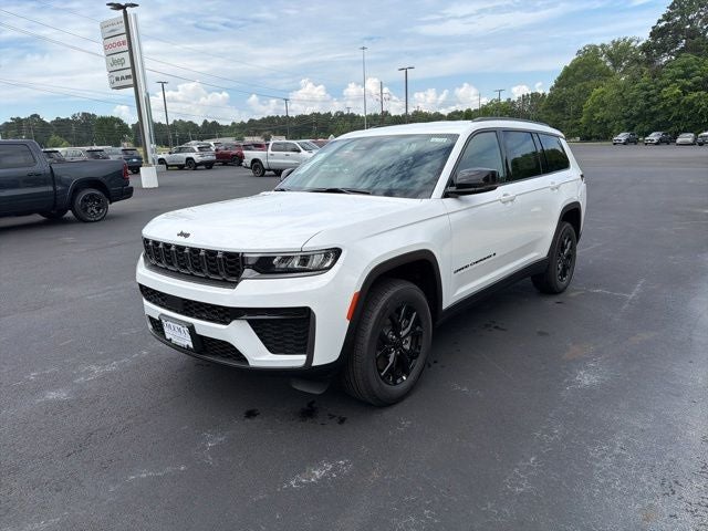 2026 Jeep Grand Cherokee GRAND CHEROKEE L LAREDO ALTITUDE 4X2