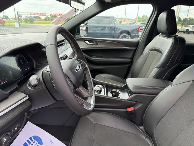 2026 Jeep Grand Cherokee GRAND CHEROKEE L LAREDO ALTITUDE 4X2