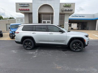 2023 Jeep Grand Cherokee L Limited 4x2