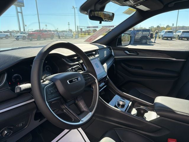 2025 Jeep Grand Cherokee GRAND CHEROKEE L LIMITED 4X2