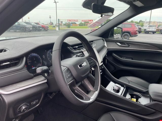 2025 Jeep Grand Cherokee GRAND CHEROKEE L LIMITED 4X2