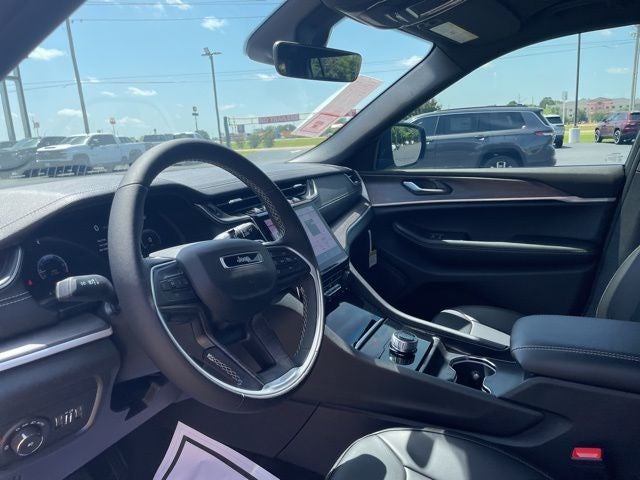 2025 Jeep Grand Cherokee GRAND CHEROKEE L LIMITED 4X2