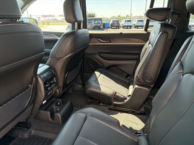 2025 Jeep Grand Cherokee GRAND CHEROKEE L LIMITED 4X2