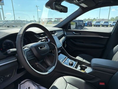 2025 Jeep Grand Cherokee GRAND CHEROKEE L LIMITED 4X2