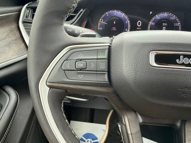 2026 Jeep Grand Cherokee GRAND CHEROKEE L LAREDO ALTITUDE 4X4