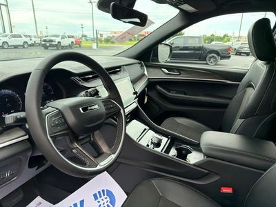 2026 Jeep Grand Cherokee GRAND CHEROKEE L LAREDO ALTITUDE 4X4