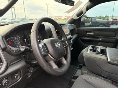 2026 RAM 1500 RAM 1500 EXPRESS QUAD CAB 4X2 6'4' BOX