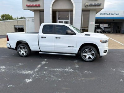 2026 RAM 1500 RAM 1500 EXPRESS QUAD CAB 4X2 6'4' BOX