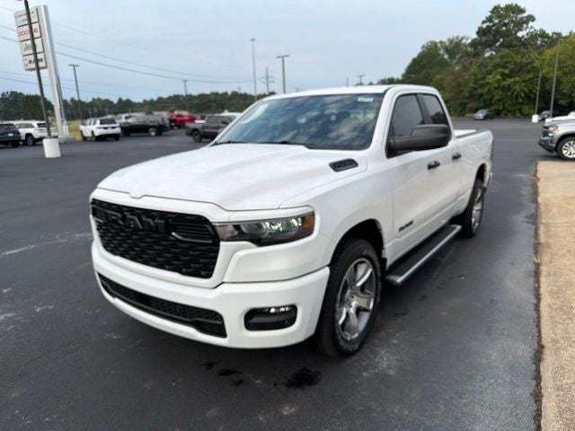 2026 RAM 1500 RAM 1500 EXPRESS QUAD CAB 4X2 6'4' BOX