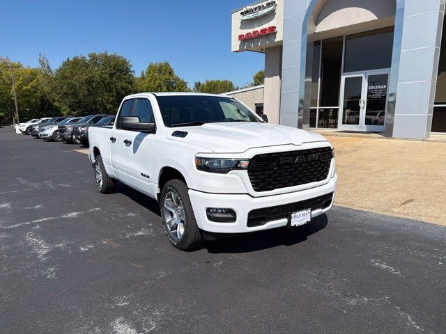 2027 RAM Ram 1500 RAM 1500 EXPRESS QUAD CAB 4X2 6'4' BOX