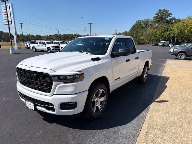 2027 RAM Ram 1500 RAM 1500 EXPRESS QUAD CAB 4X2 6'4' BOX