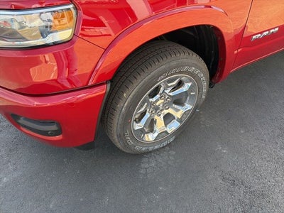 2026 RAM Ram 1500 RAM 1500 LONE STAR CREW CAB 4X4 5'7' BOX