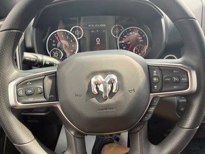 2027 RAM Ram 1500 RAM 1500 TRADESMAN CREW CAB 4X4 5'7' BOX