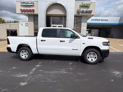 2027 RAM Ram 1500 RAM 1500 TRADESMAN CREW CAB 4X4 5'7' BOX