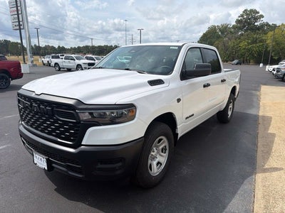 2027 RAM Ram 1500 RAM 1500 TRADESMAN CREW CAB 4X4 5'7' BOX