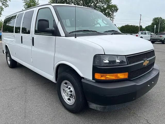 2025 Chevrolet Express Passenger RWD 3500 Extended Wheelbase LS