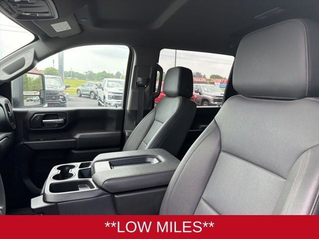 2025 Chevrolet Silverado 3500HD 4WD Crew Cab Long Bed Work Truck