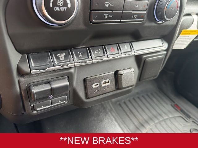 2025 Chevrolet Silverado 3500HD 4WD Crew Cab Long Bed Work Truck