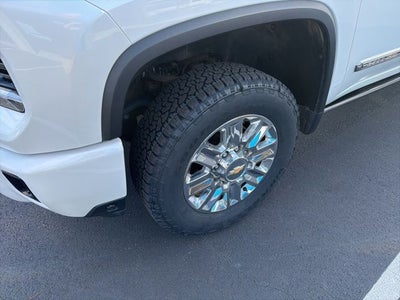 2024 Chevrolet Silverado 2500HD 4WD Crew Cab Standard Bed High Country