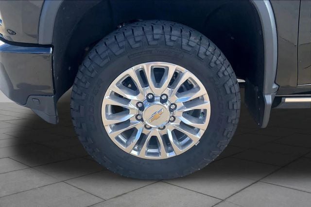 2022 Chevrolet Silverado 2500HD 4WD Crew Cab Standard Bed High Country