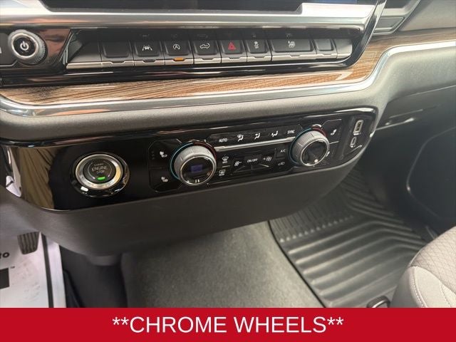 2023 Chevrolet Silverado 1500 4WD Double Cab Standard Bed LT with 2FT