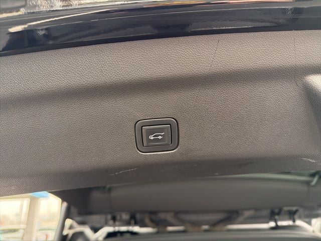 2023 Chevrolet Tahoe 2WD High Country